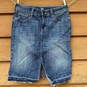 GAP Denim Skirt Blue Front Split Cutoff Size 4